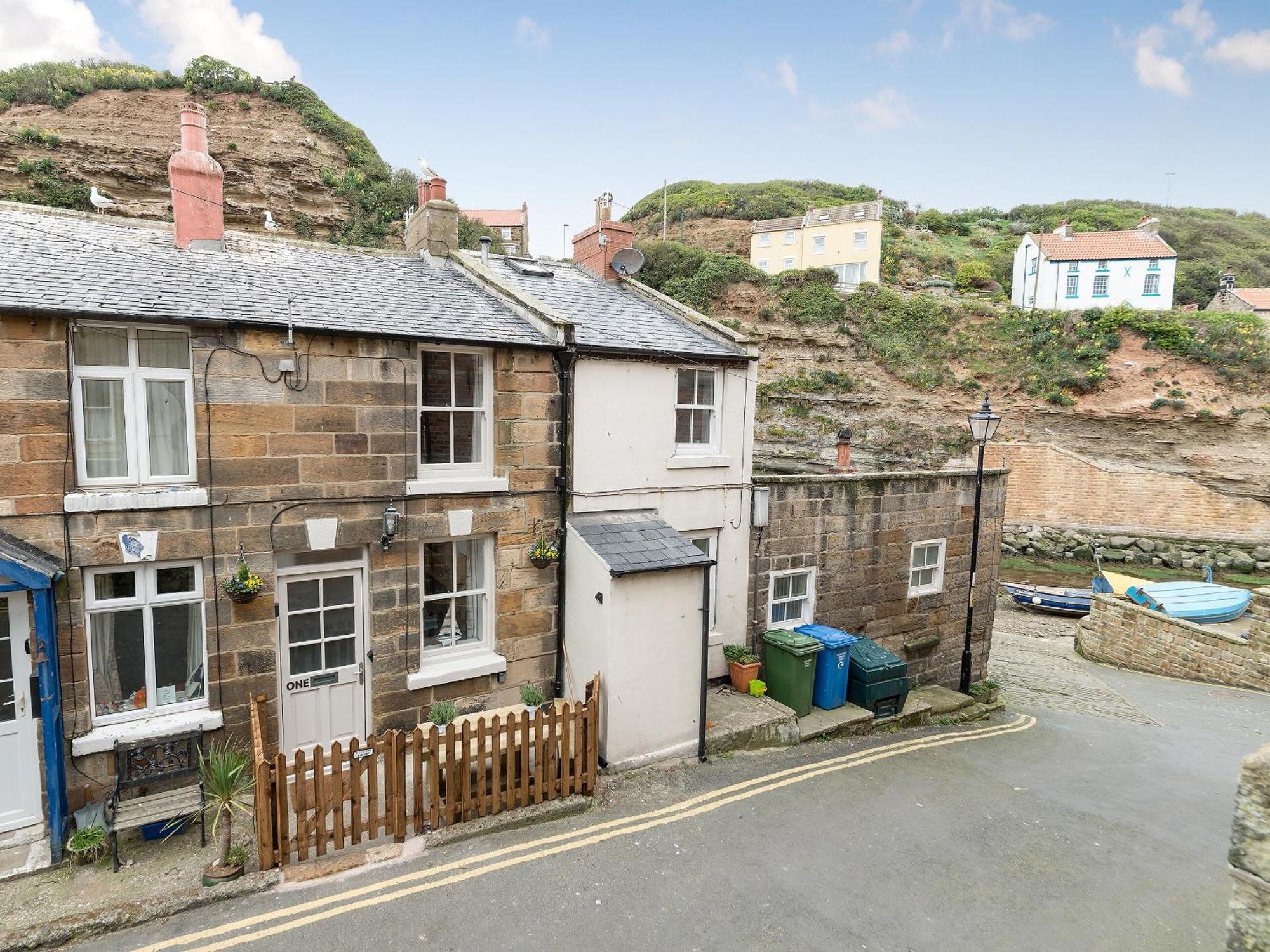 One Beckside Cottage Staithes Exterior foto