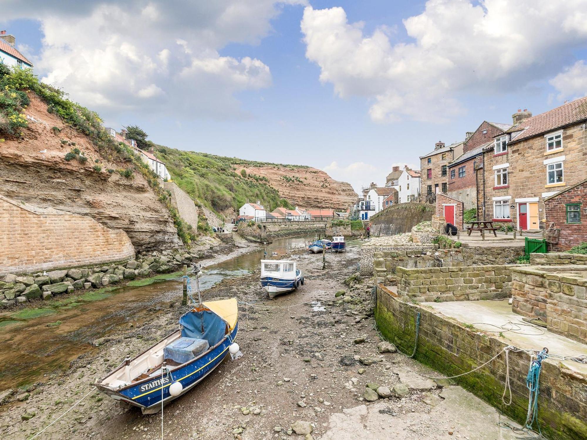 One Beckside Cottage Staithes Exterior foto